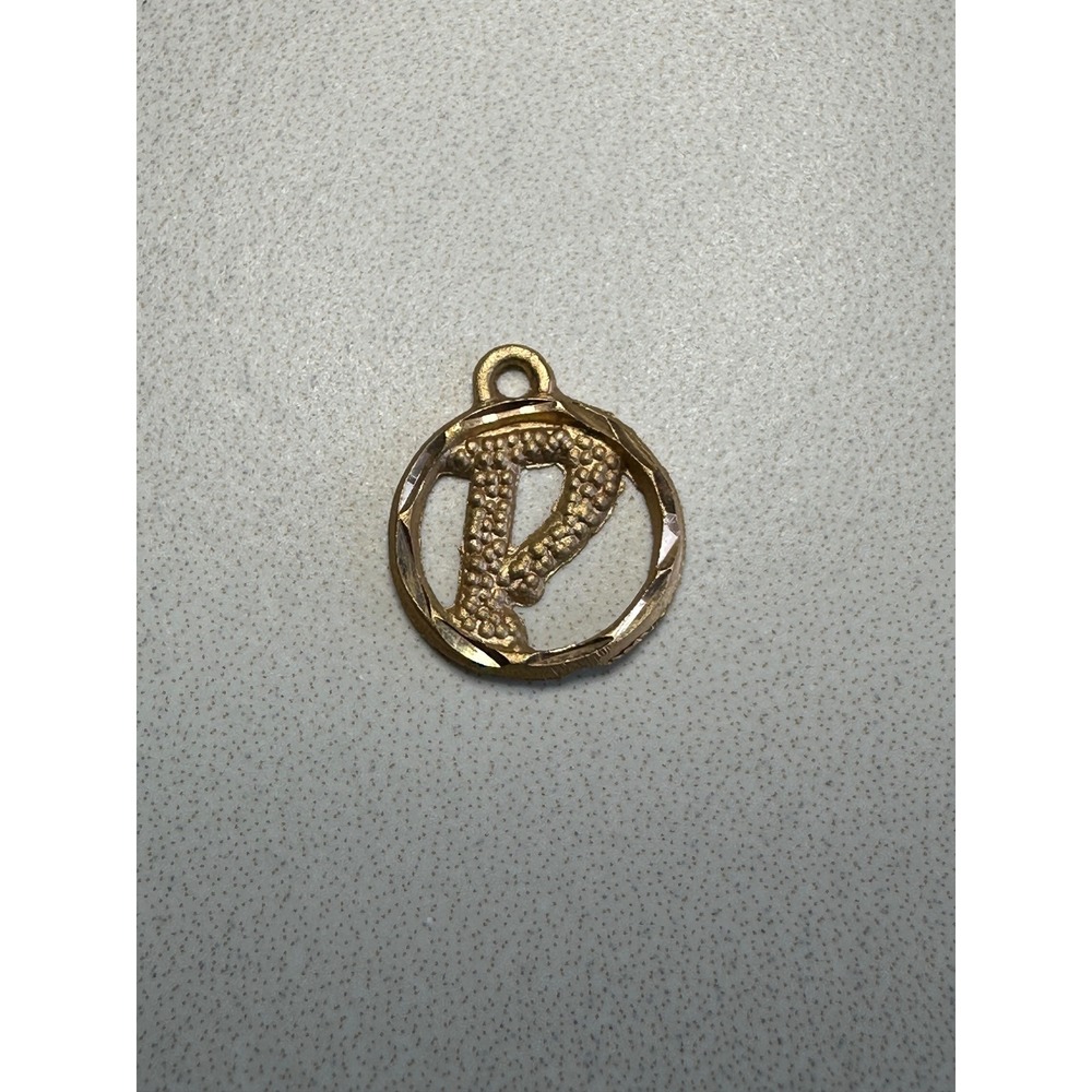 10k Yellow Gold Initial Letter P Diamond Cut Circular Textured Charm Pendant